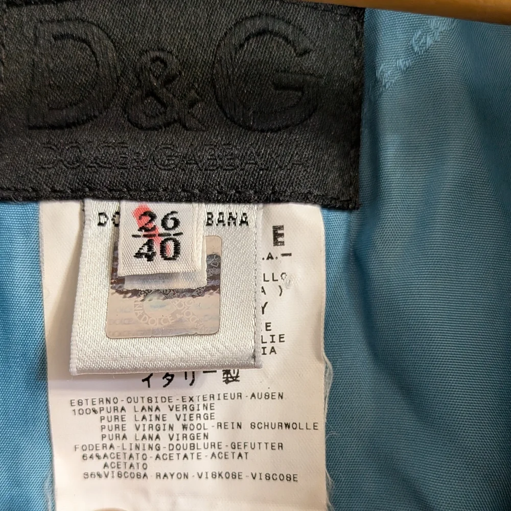 Dolce & Gabbana Black and White Label - Picture 8 of 9